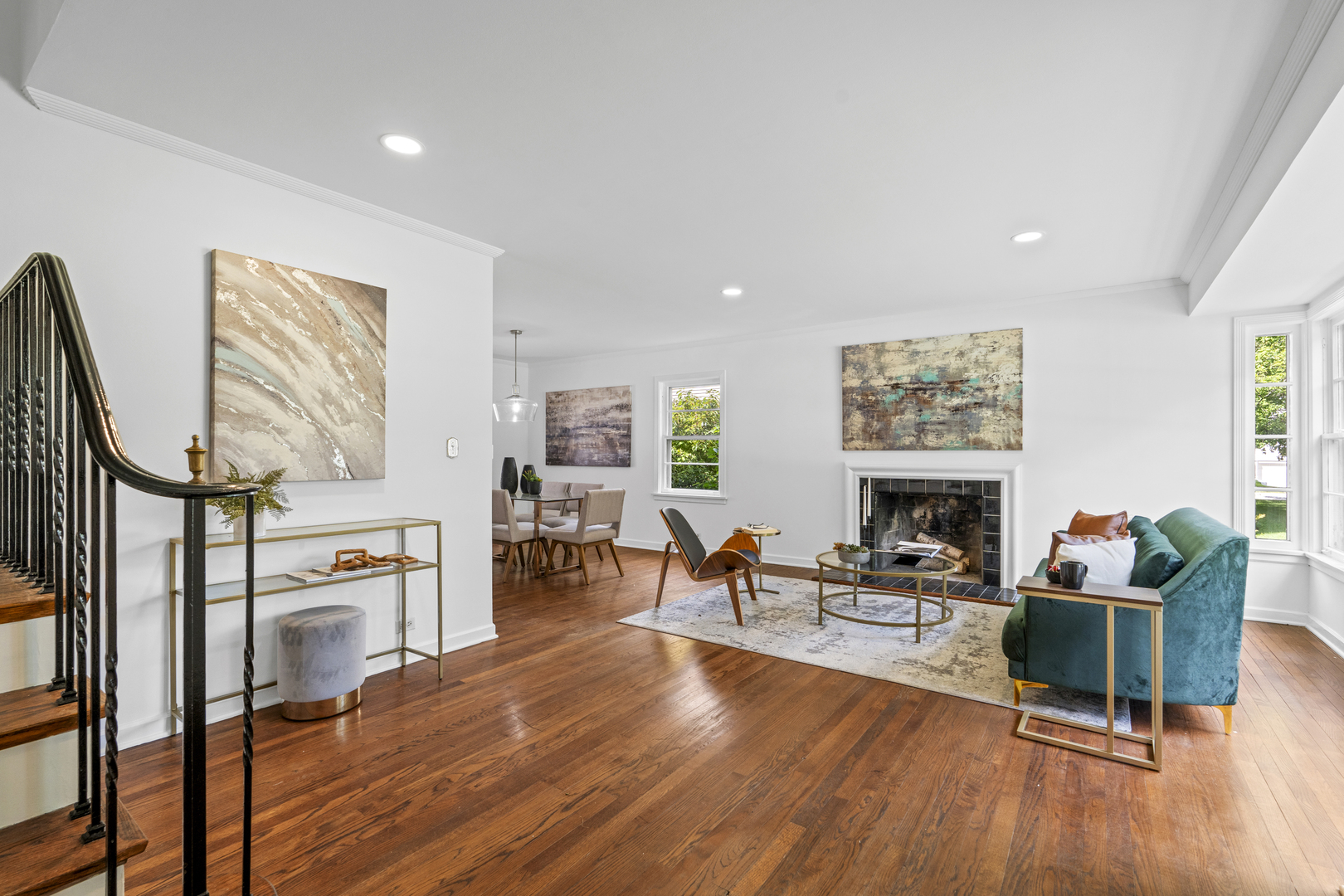 16 Williamsburg Court