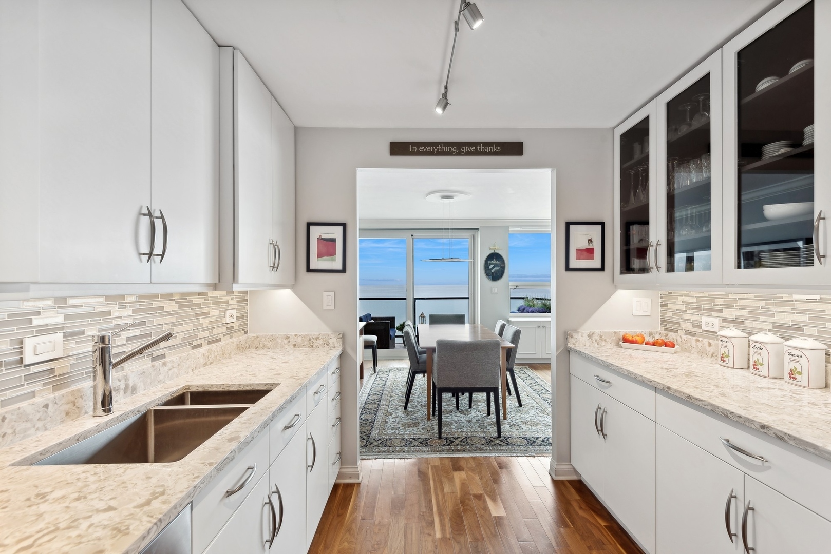 1630 SHERIDAN Road Unit: 10L