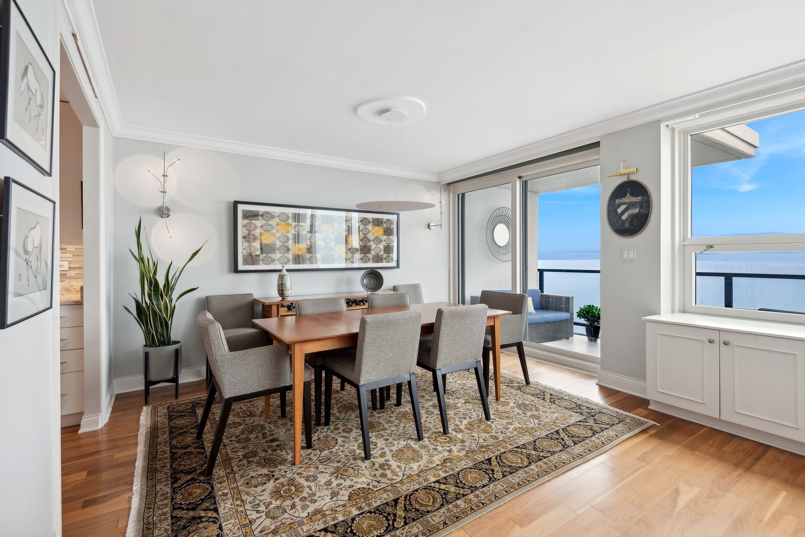 1630 SHERIDAN Road Unit: 10L