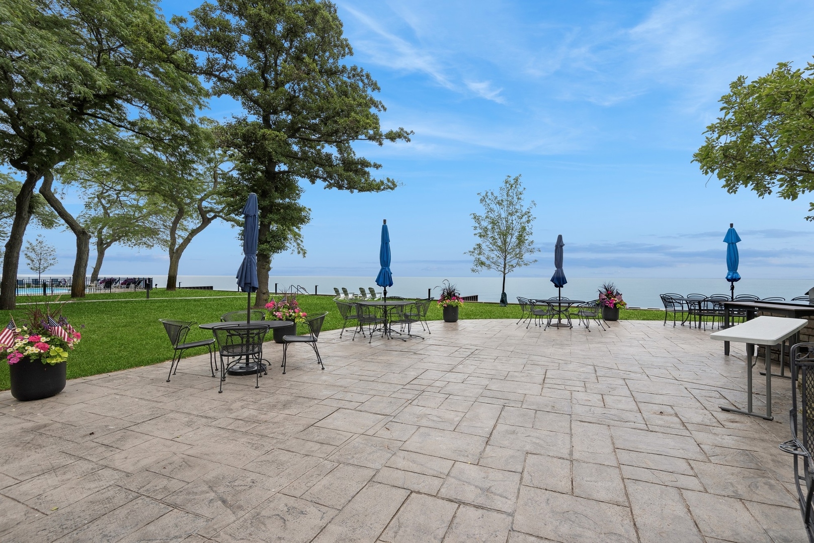 1630 SHERIDAN Road Unit: 10L