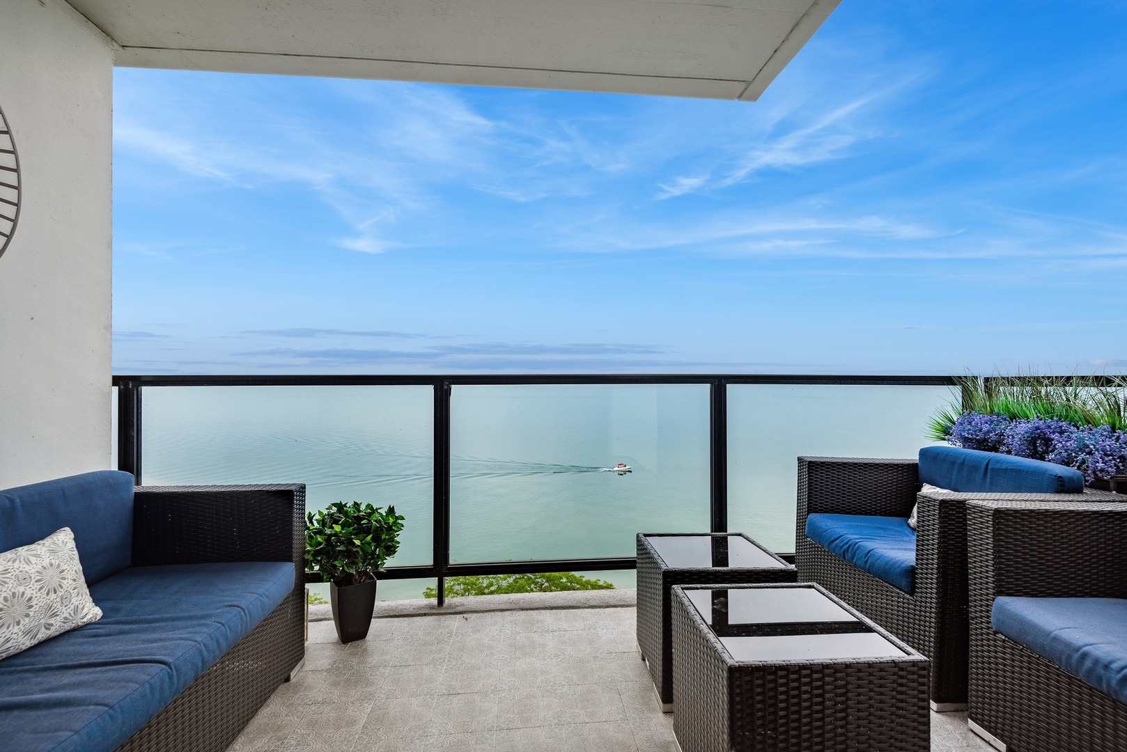 1630 SHERIDAN Road Unit: 10L