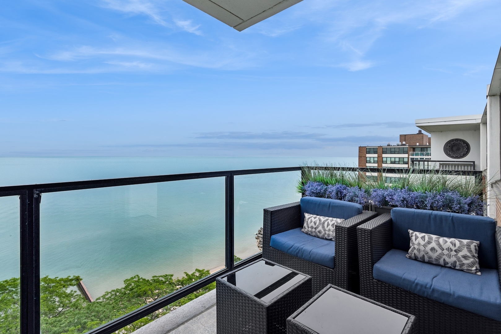 1630 SHERIDAN Road Unit: 10L