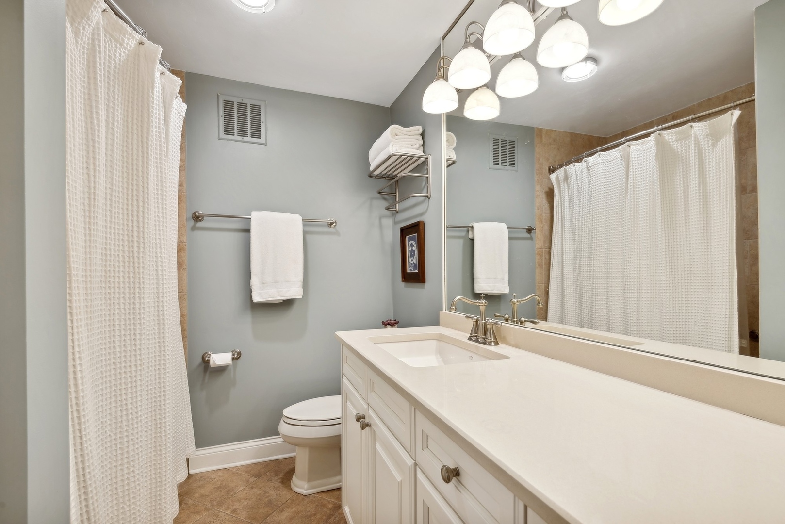 1630 SHERIDAN Road Unit: 10L