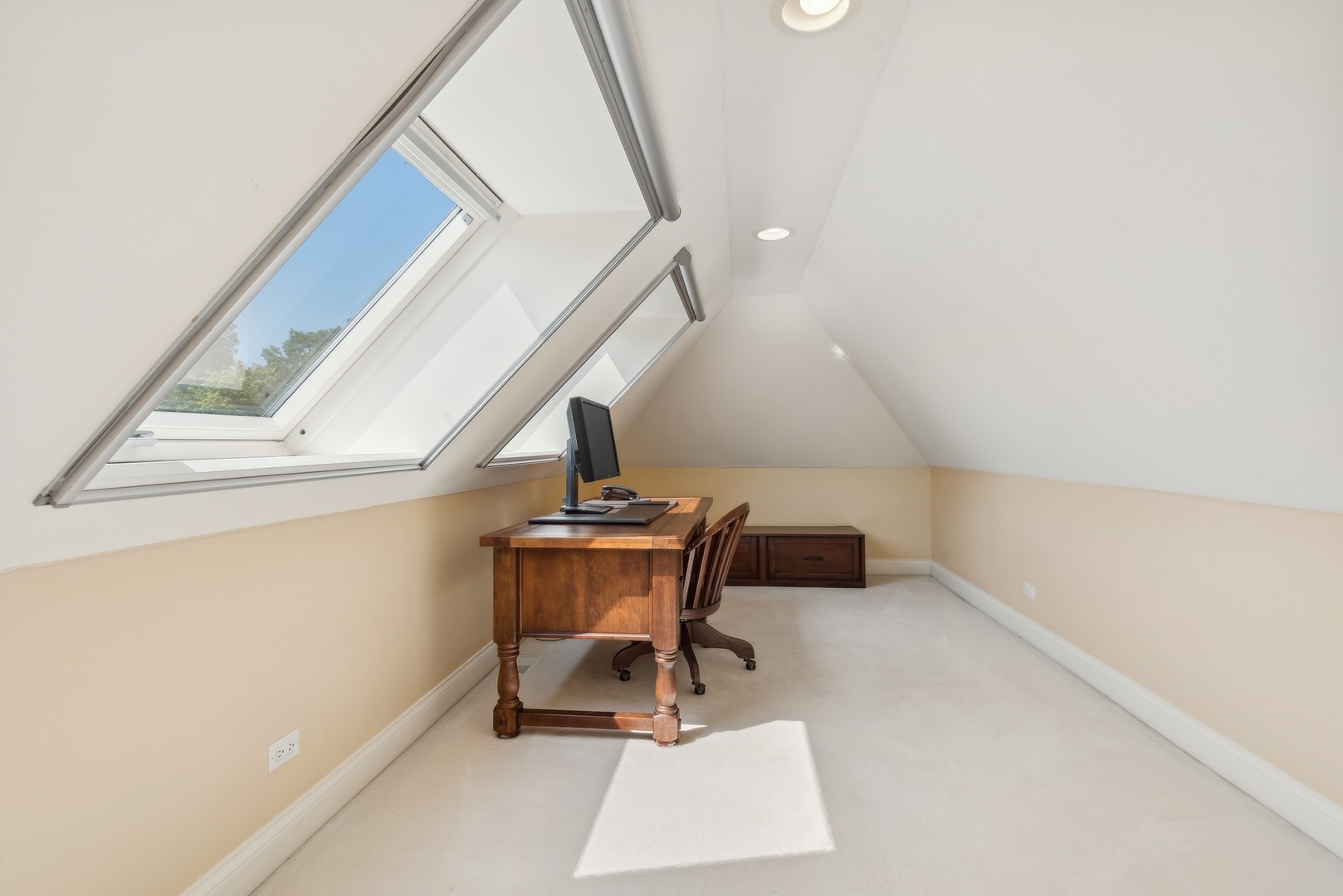 1042 Greenwood Avenue