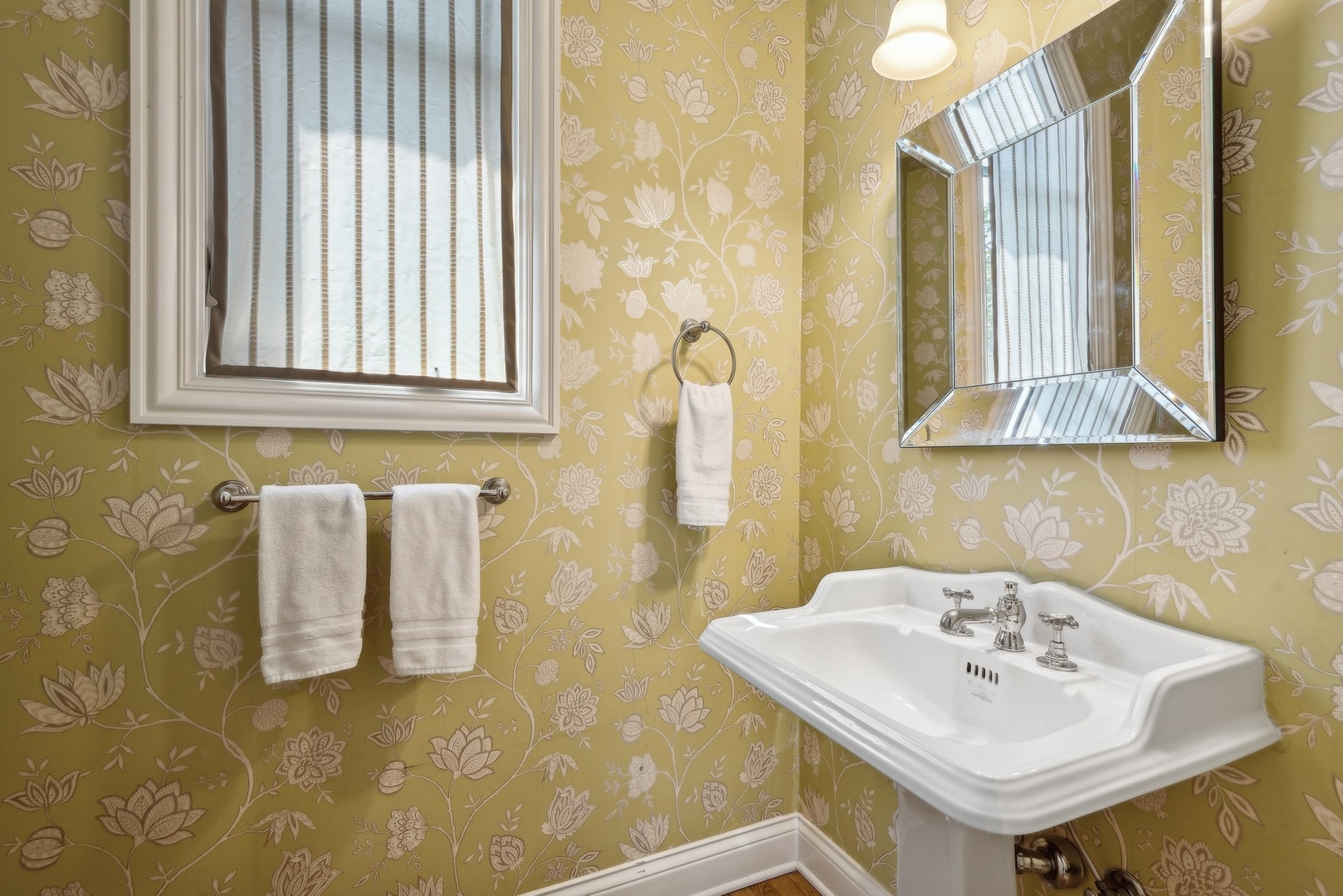 1042 Greenwood Avenue