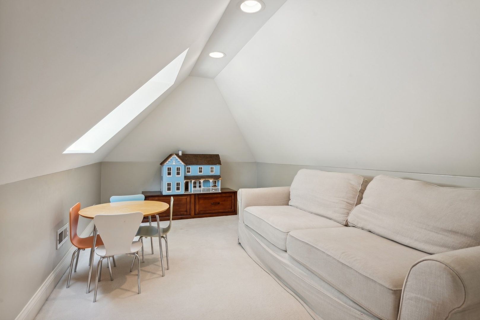 1042 Greenwood Avenue