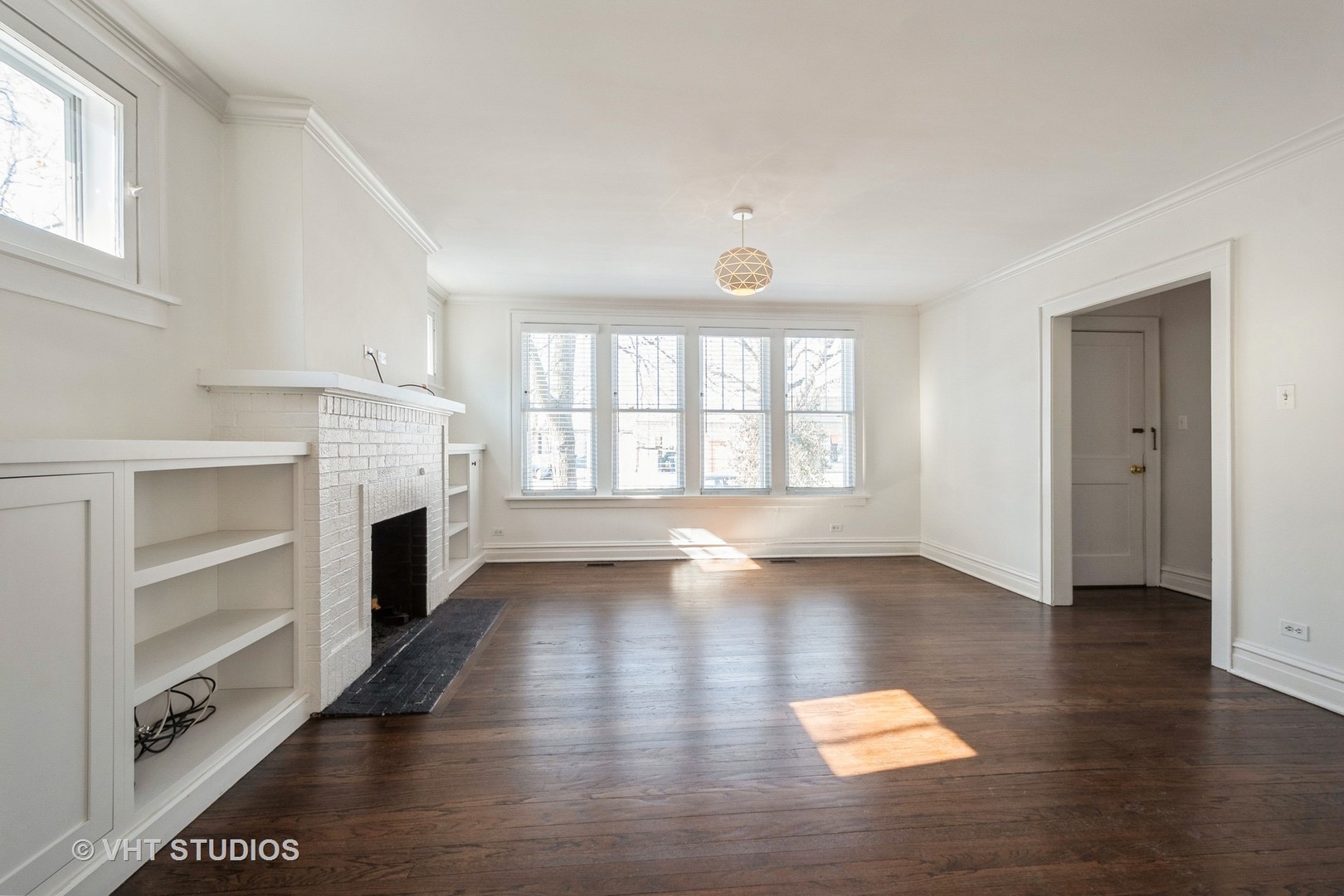 2541 Ewing Avenue Unit: 1