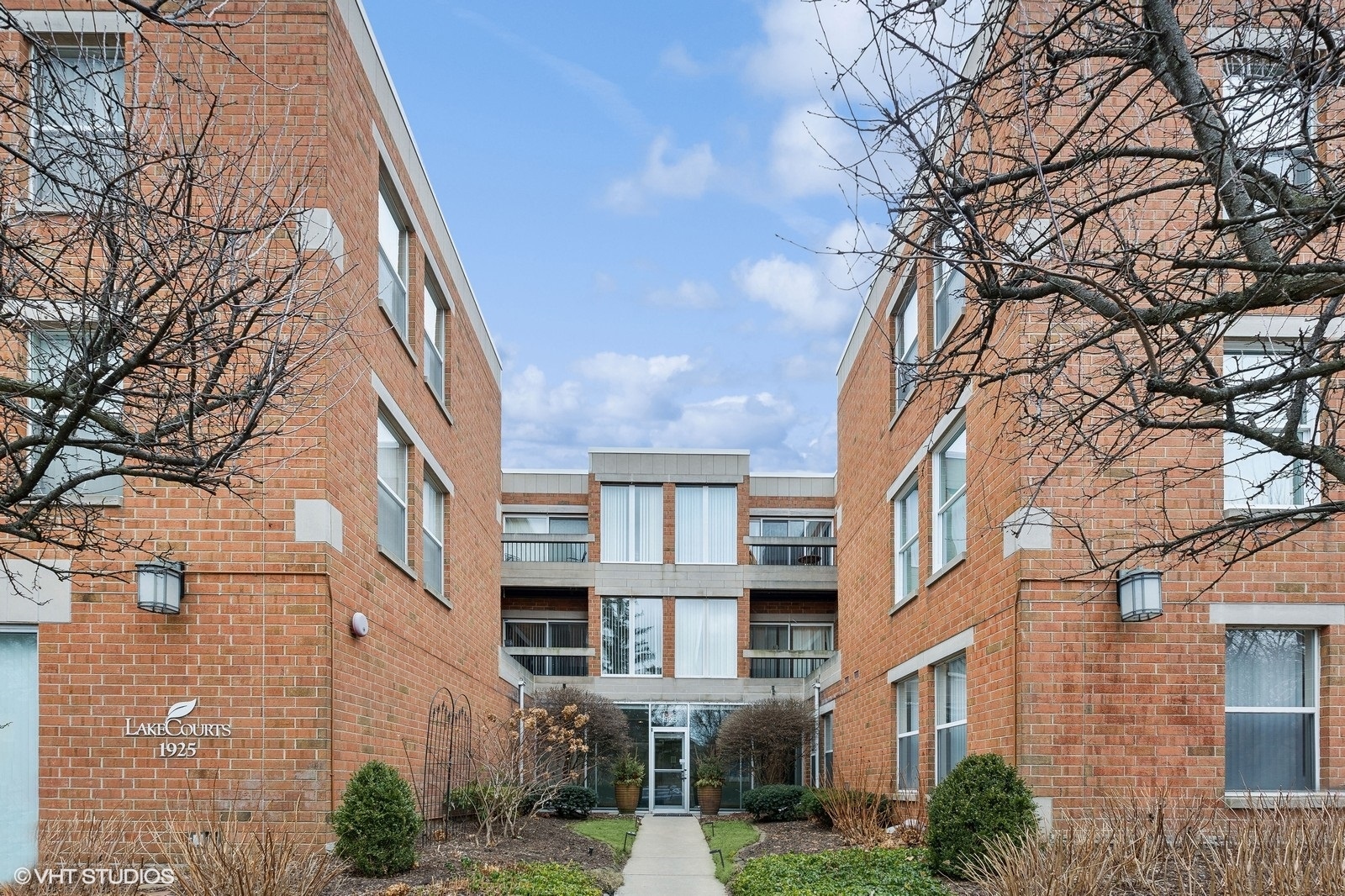 1925 Lake Avenue Unit: 107