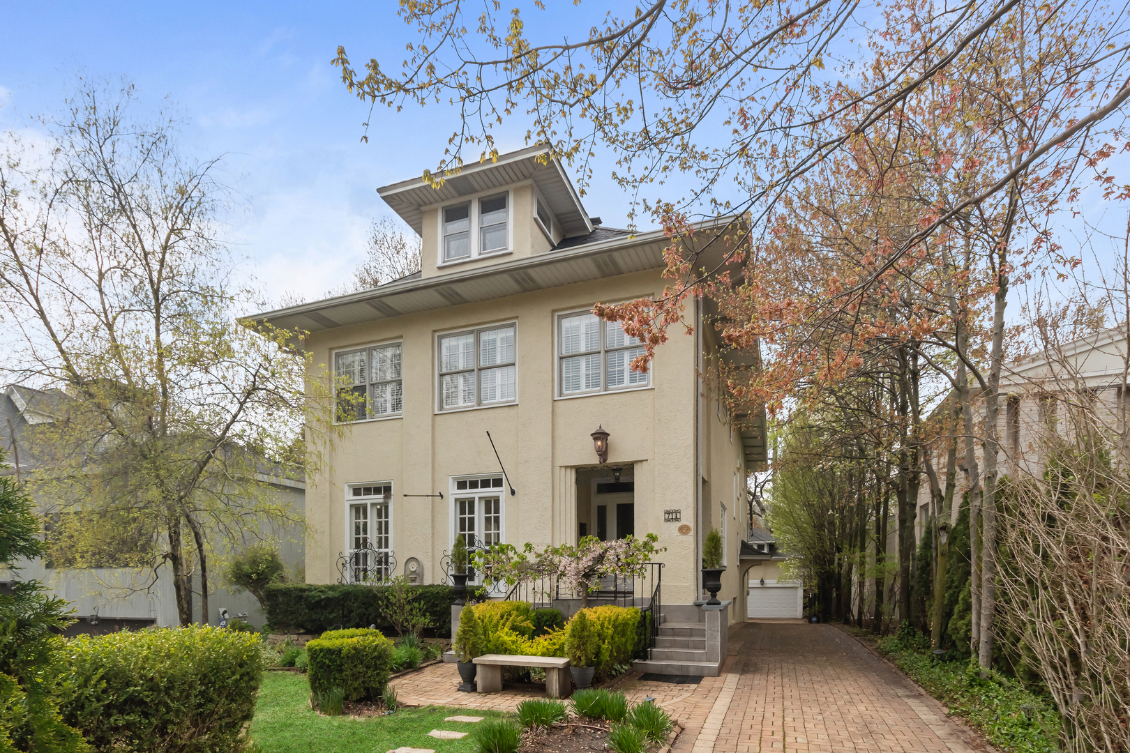 714 SHERIDAN Road