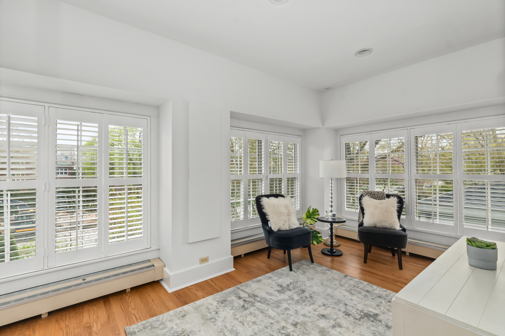 714 SHERIDAN Road