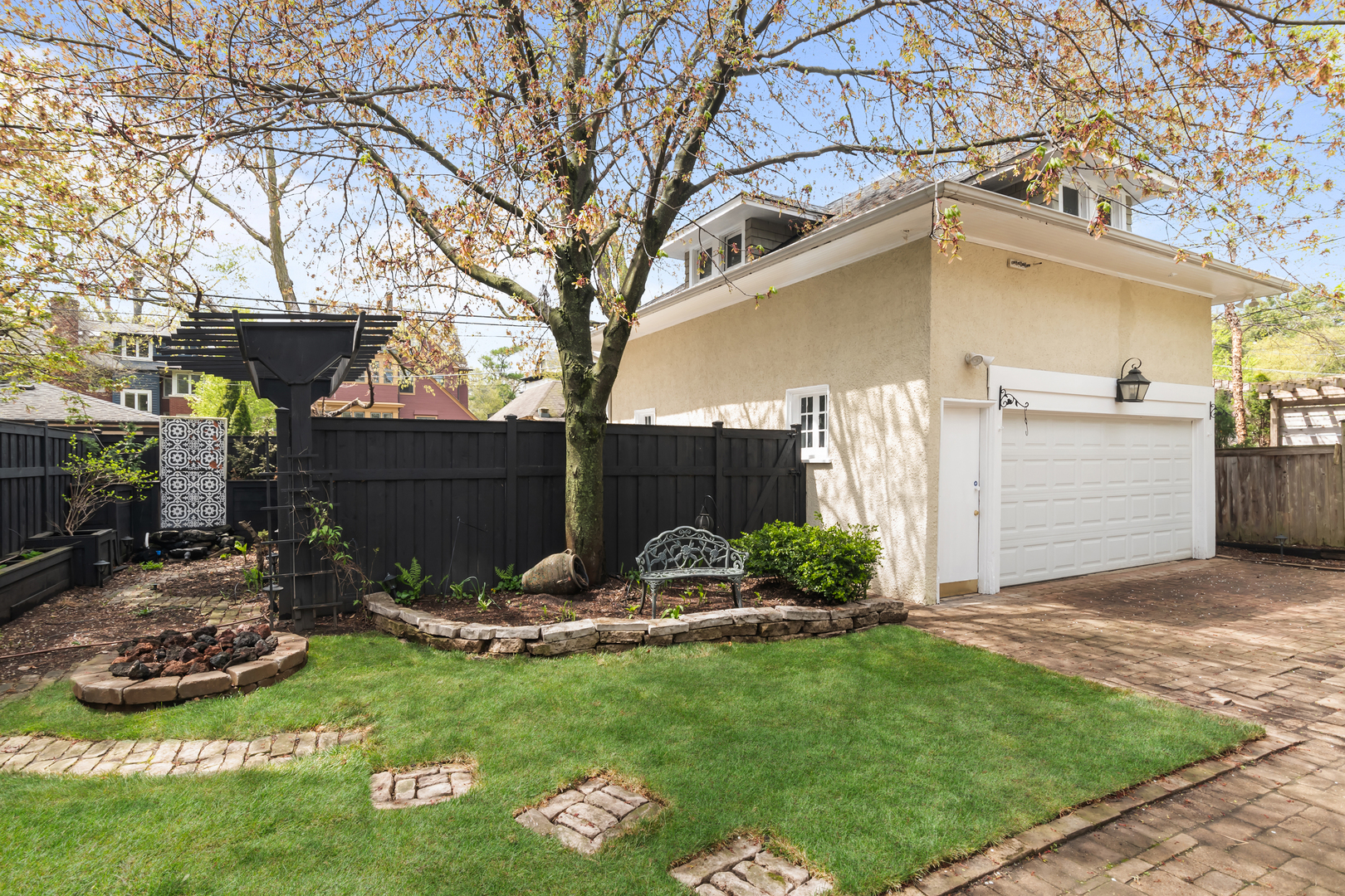 714 SHERIDAN Road