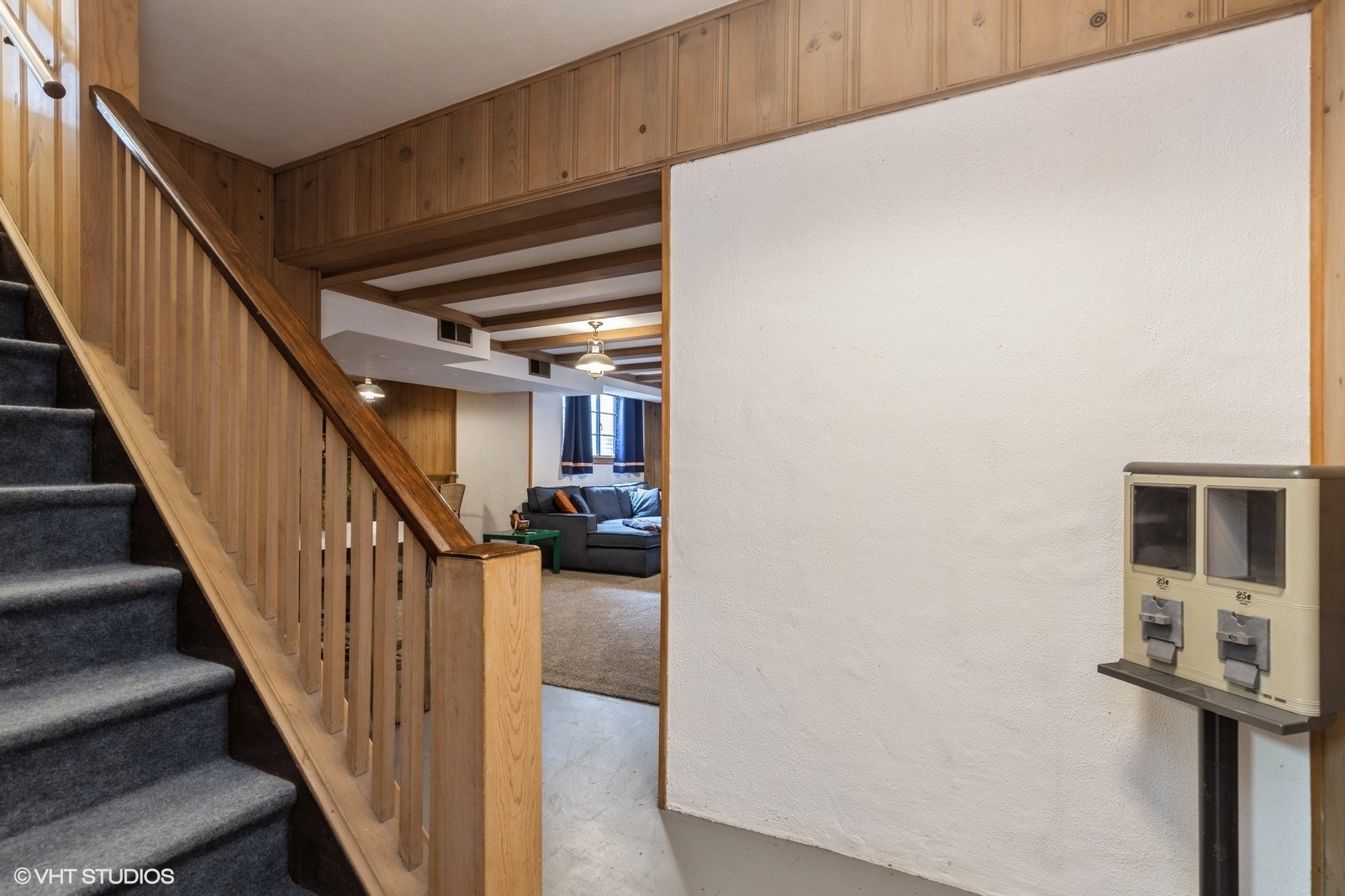 9546 Springfield Avenue