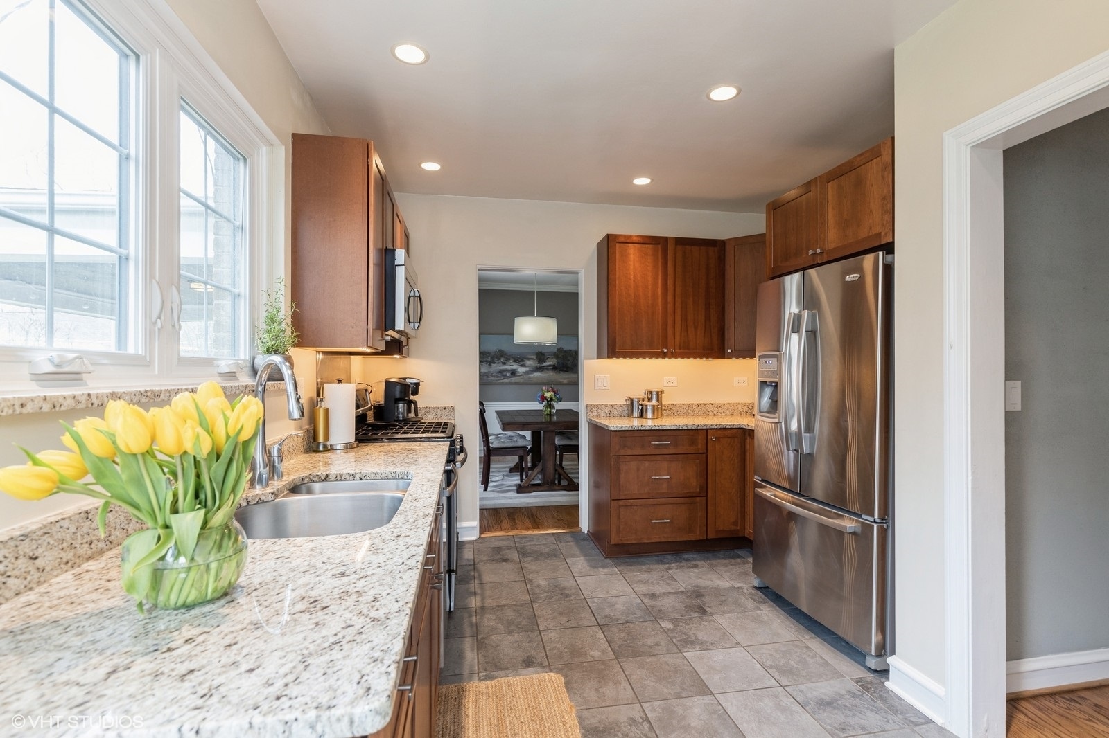 9546 Springfield Avenue