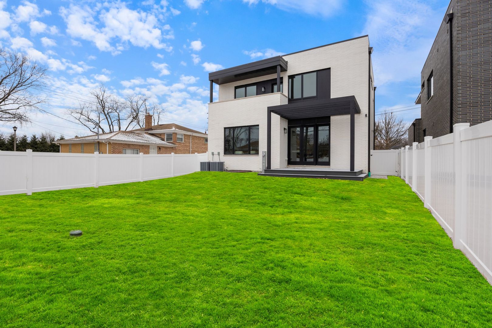 8109 E Prairie Road