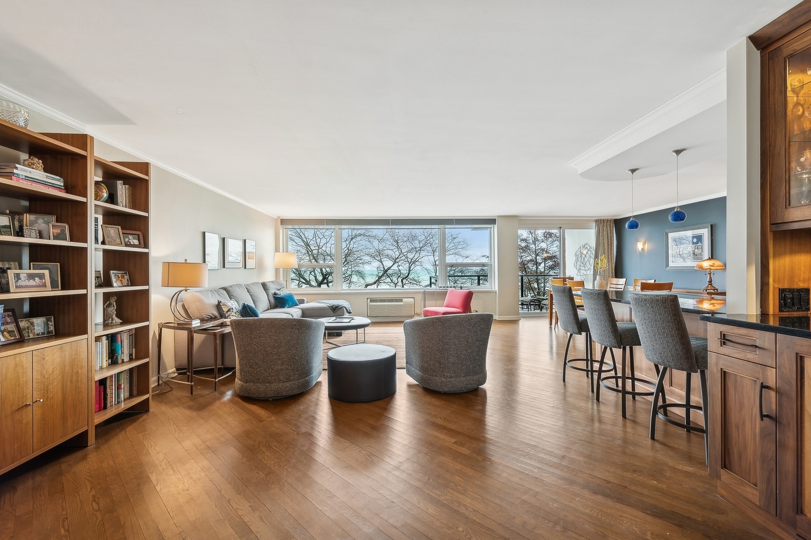 1630 Sheridan Road Unit: 4M