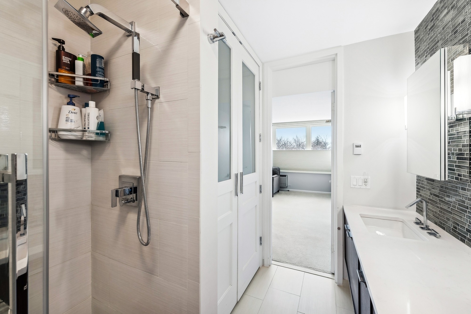 1630 Sheridan Road Unit: 4M