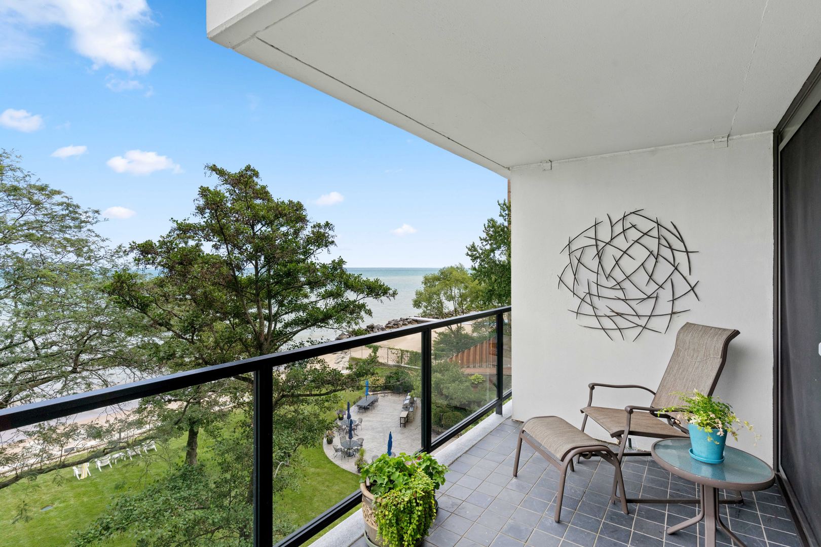 1630 Sheridan Road Unit: 4M