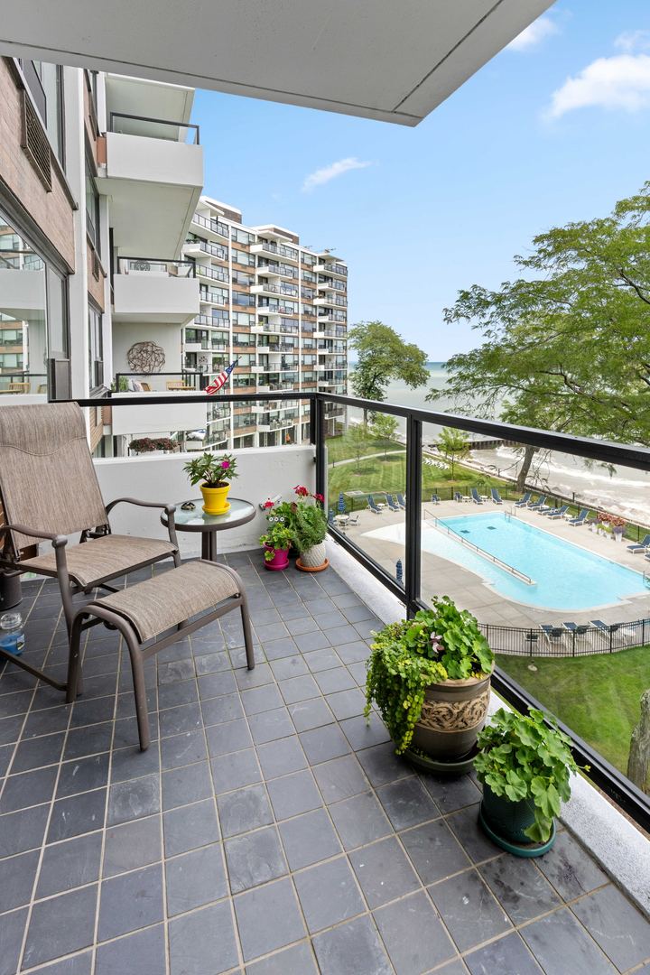 1630 Sheridan Road Unit: 4M