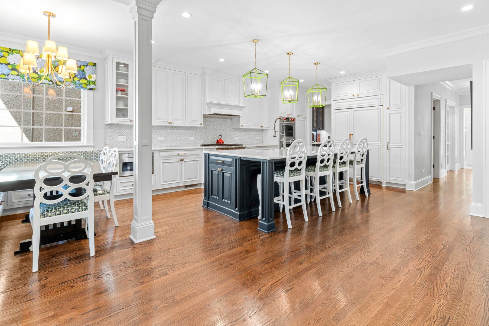 925 ASHLAND Avenue