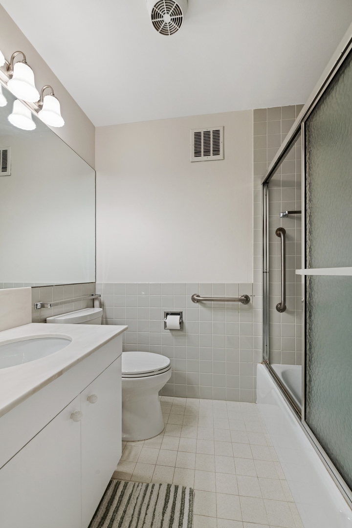 1630 Sheridan Road Unit: 8K