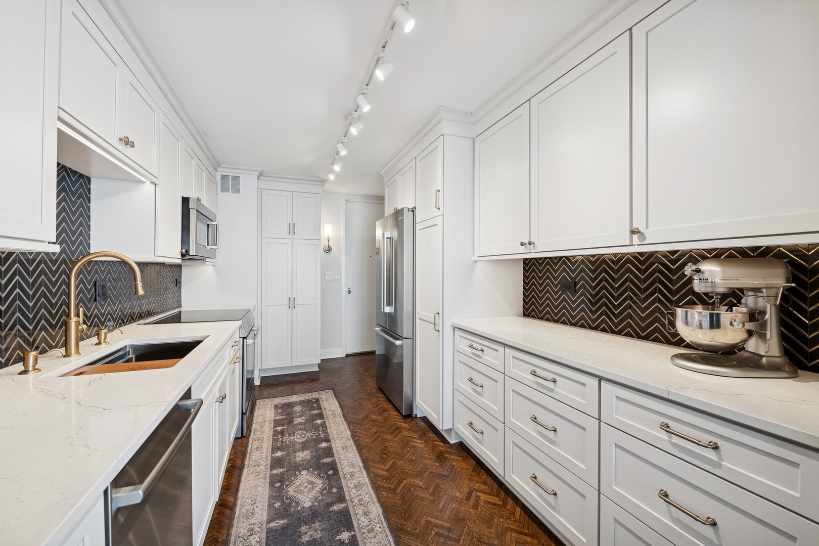 1630 Sheridan Road Unit: 8K