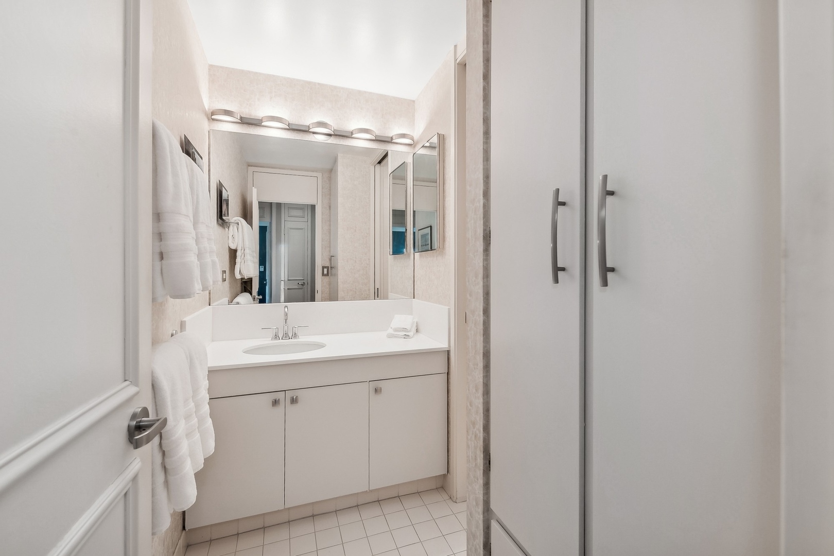 1630 Sheridan Road Unit: 4M