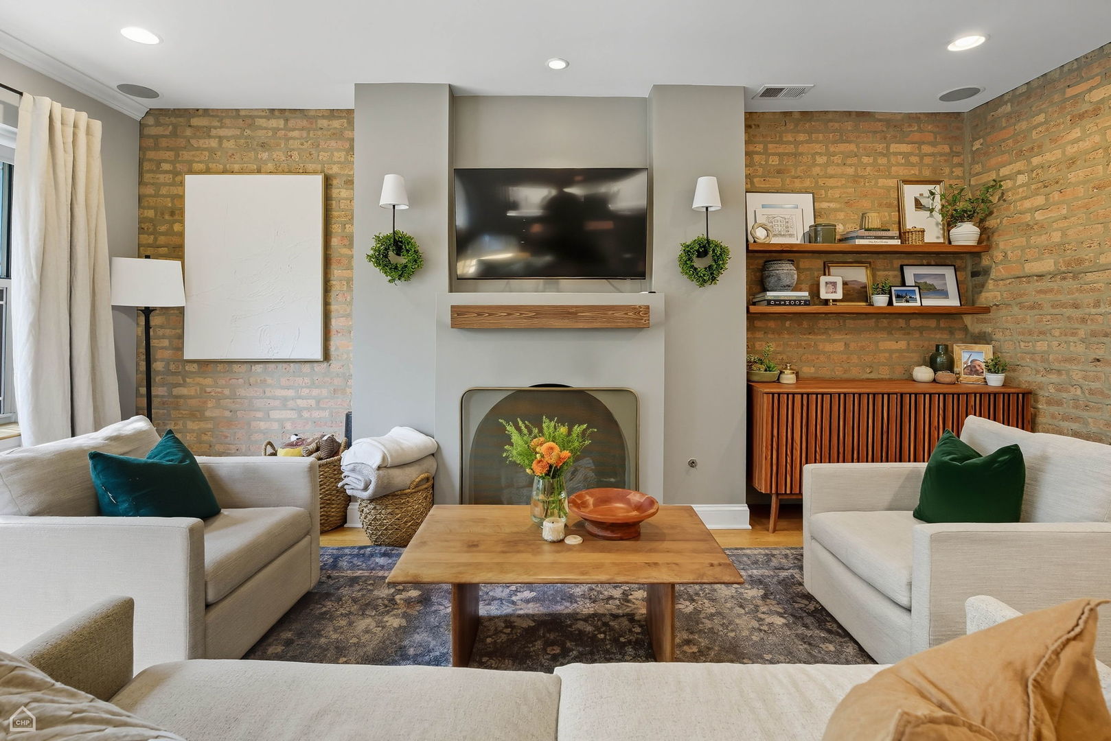 1210 W Roscoe Street Unit: 1