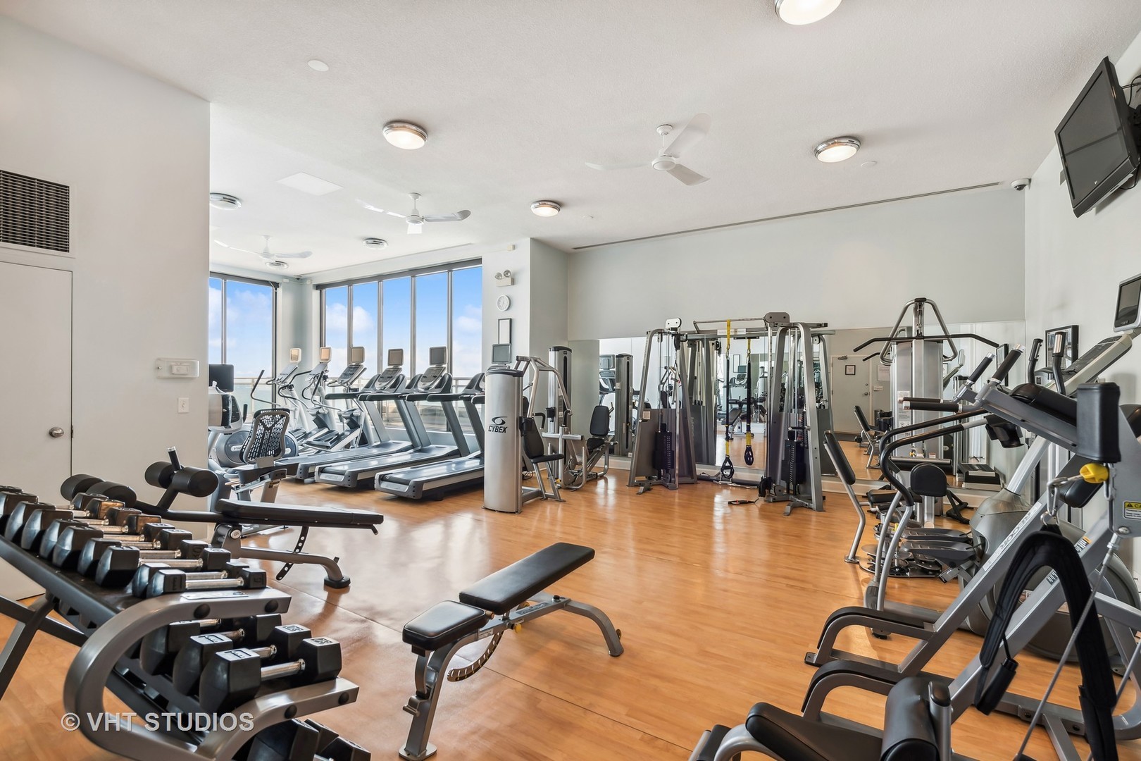 1040 N Lake Shore Drive Unit: 29B