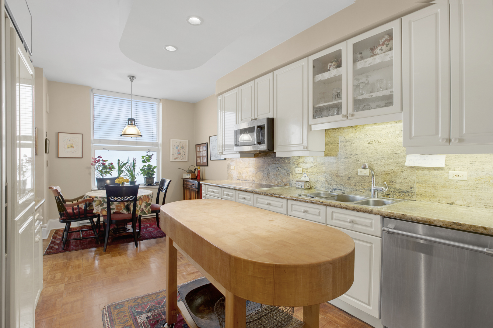 1040 N Lake Shore Drive Unit: 29B