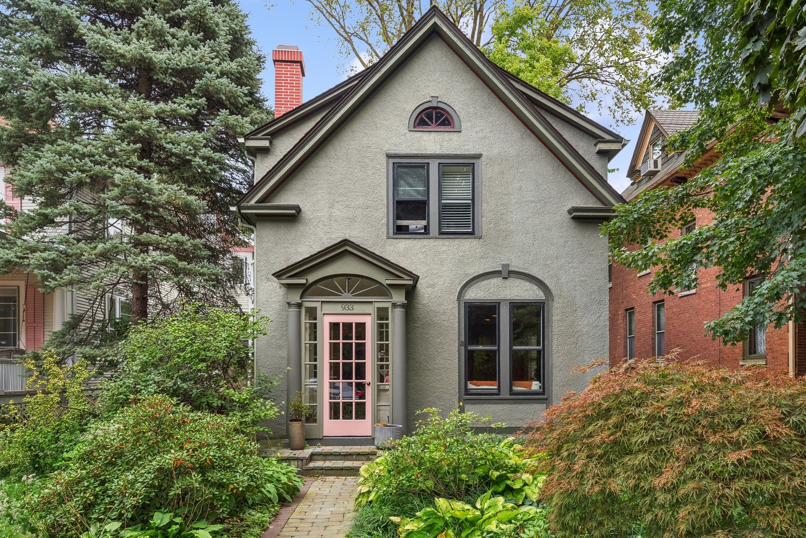 933 Maple Avenue