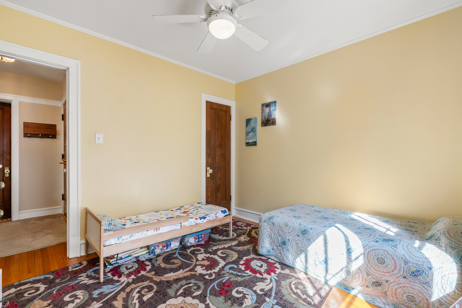 721 Hinman Avenue Unit: 2W