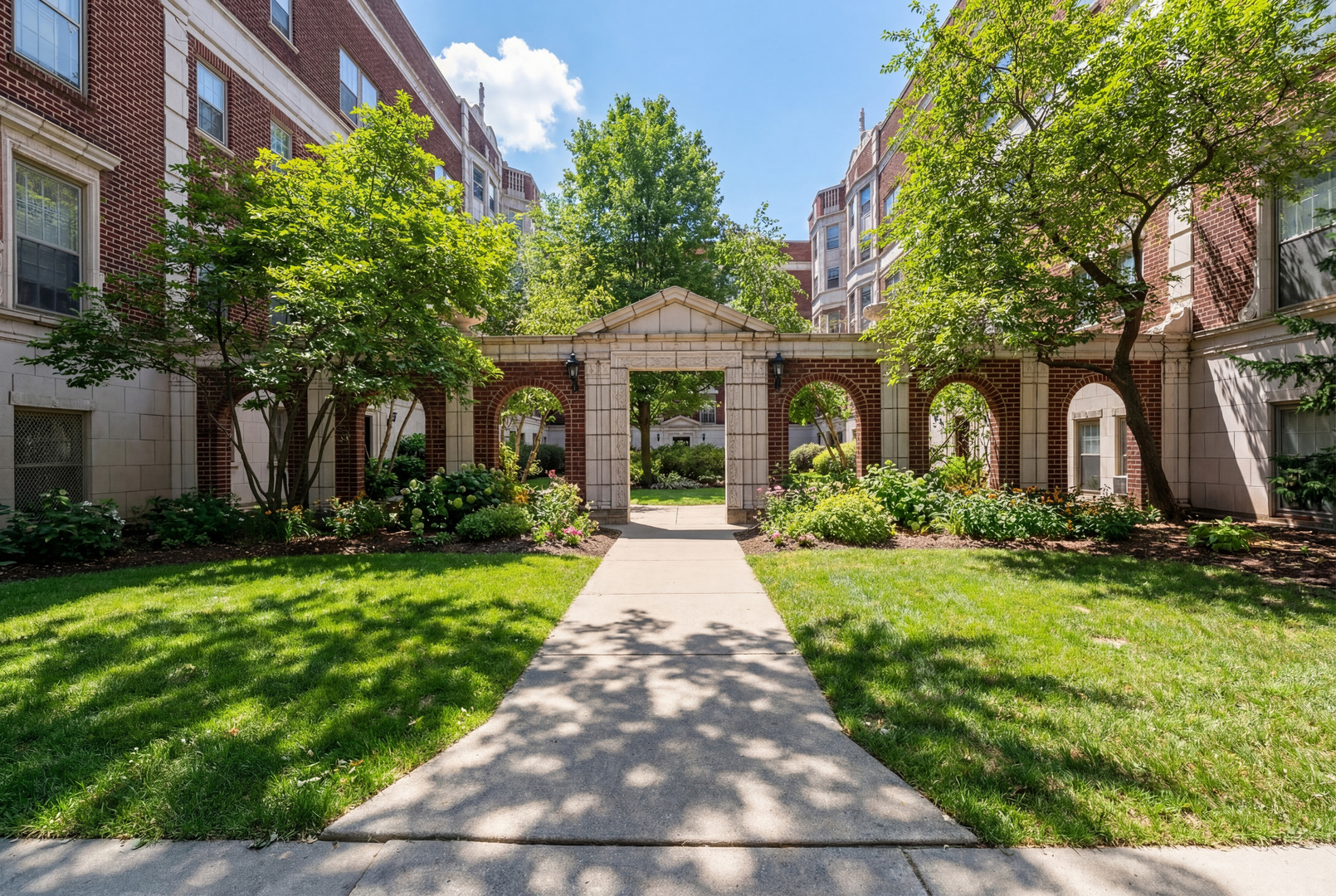 488 Sheridan Road Unit: 2