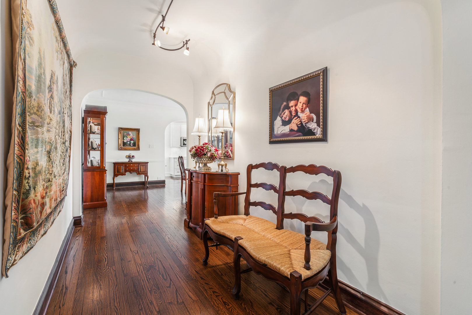 488 Sheridan Road Unit: 2