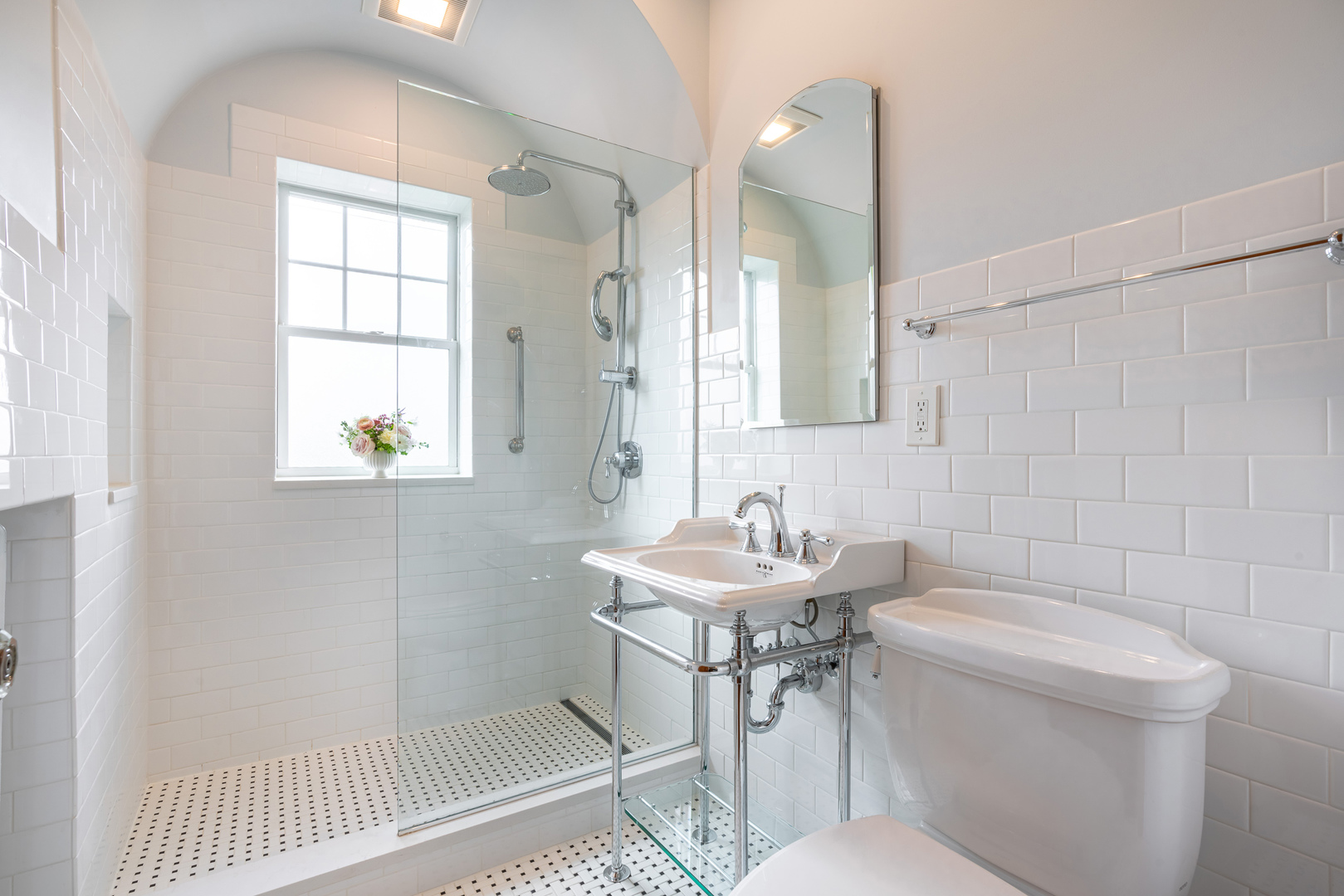 488 Sheridan Road Unit: 2