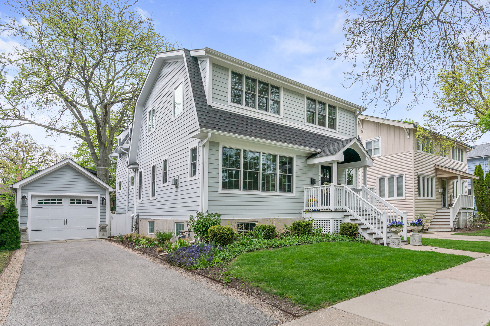 419 Prairie Avenue