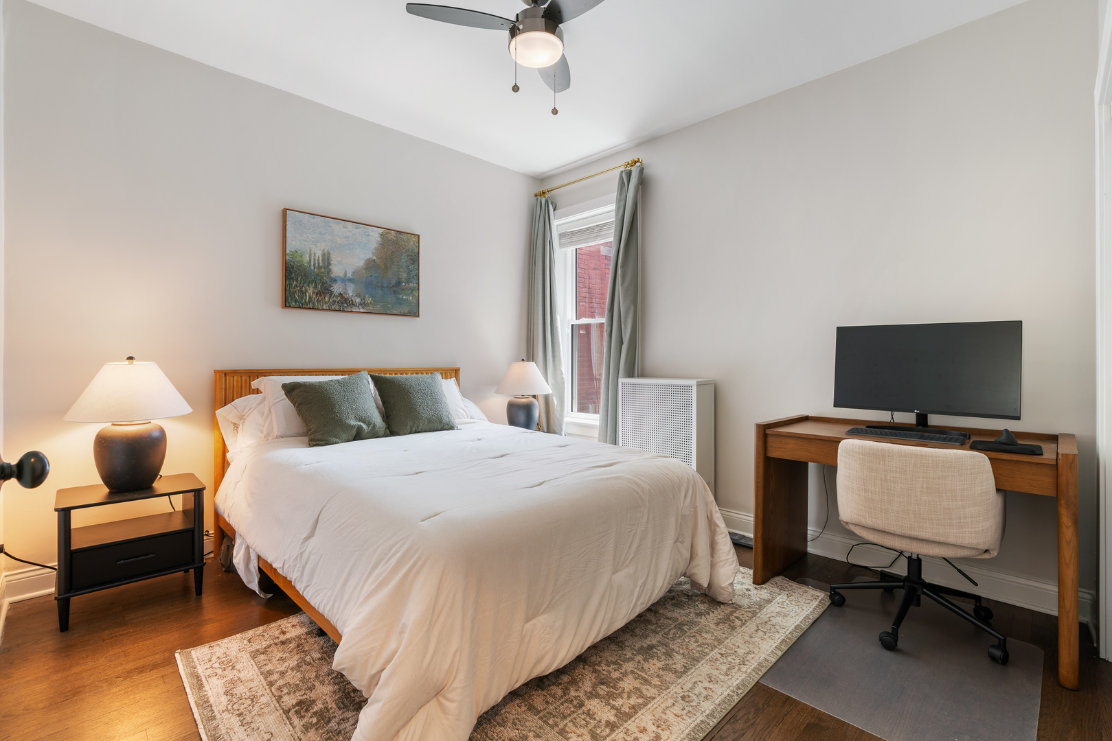 445 W SURF Street Unit: 3E