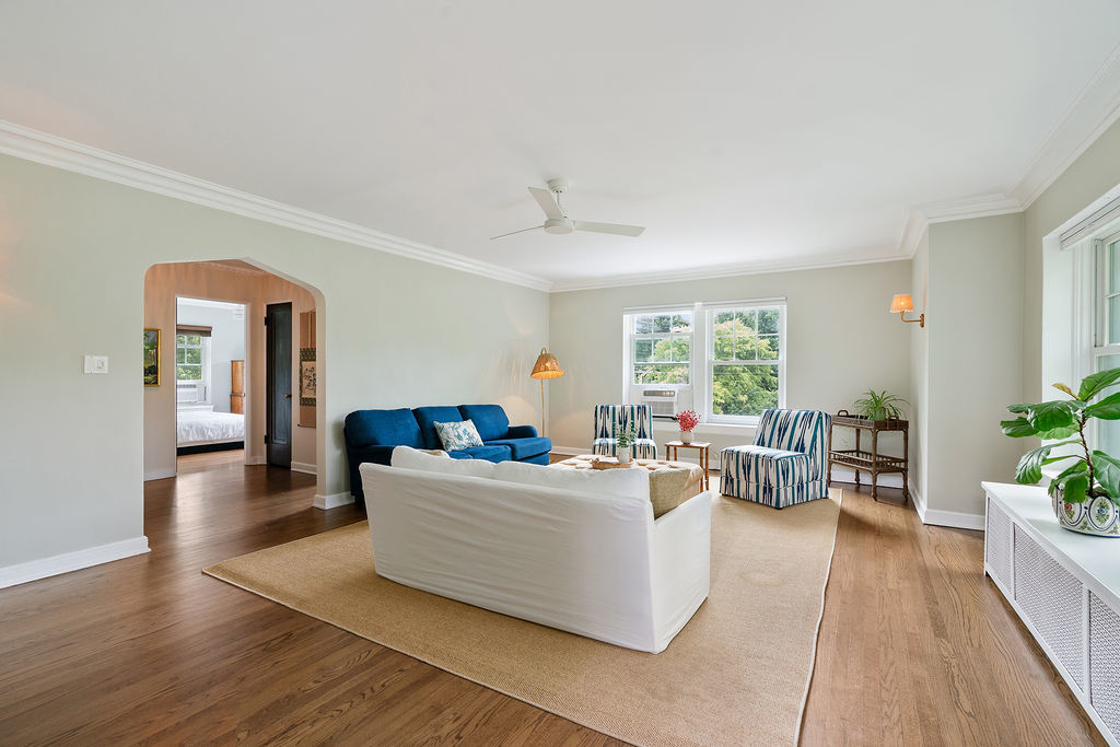 1920 Lincoln Street Unit: 3S