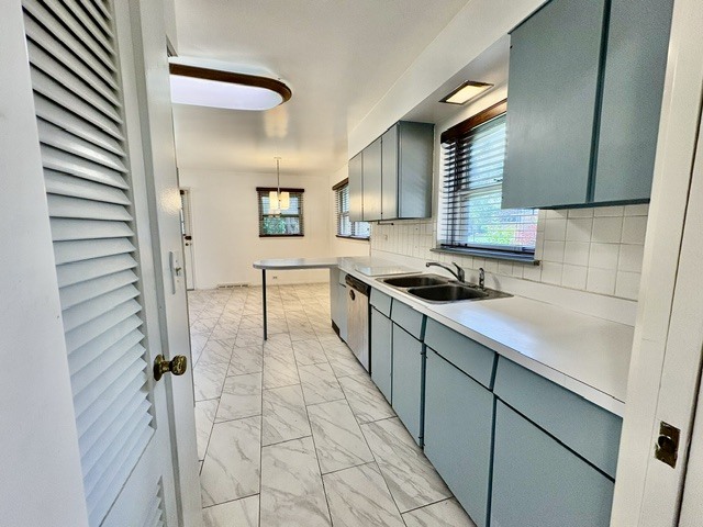 512 KAREY Court