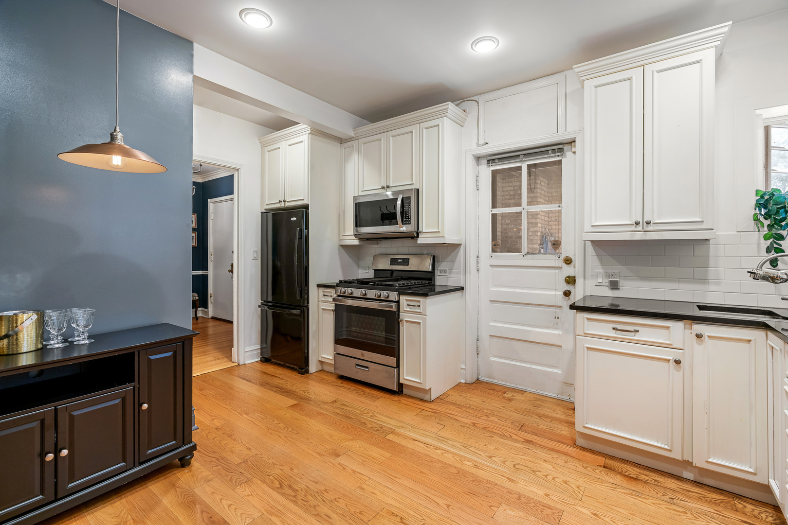 496 Sheridan Road Unit: 1