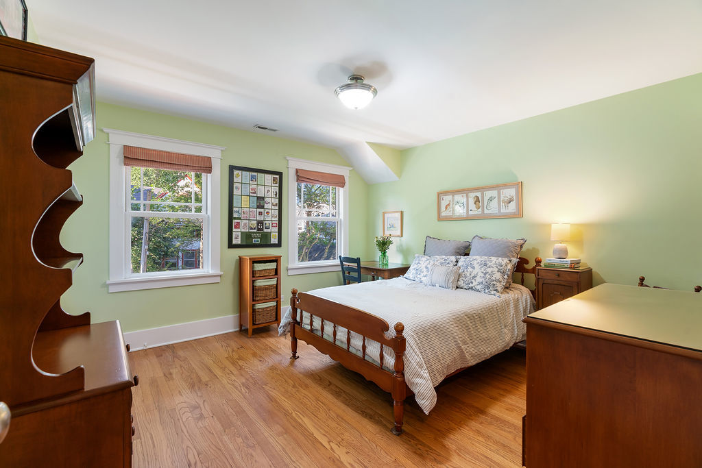 216 4th Street