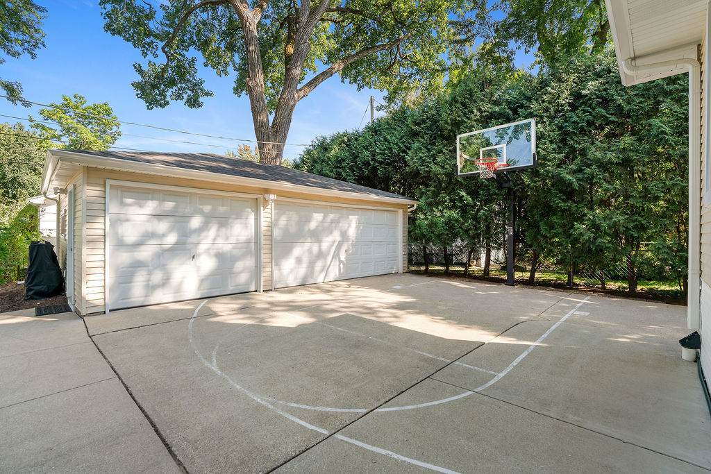 216 4th Street