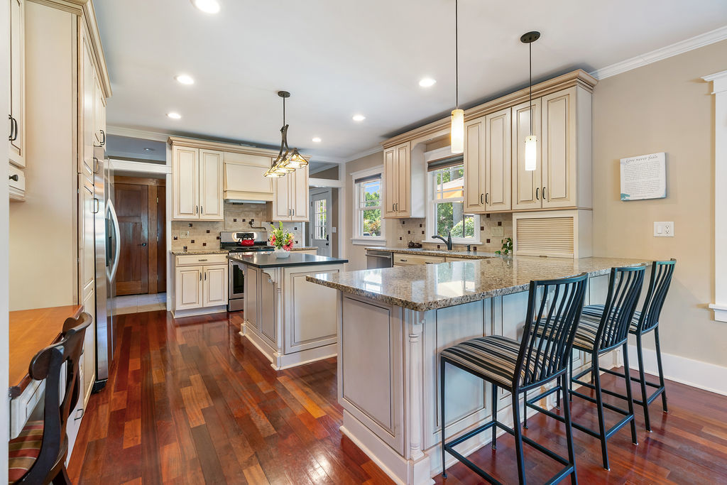 216 4th Street