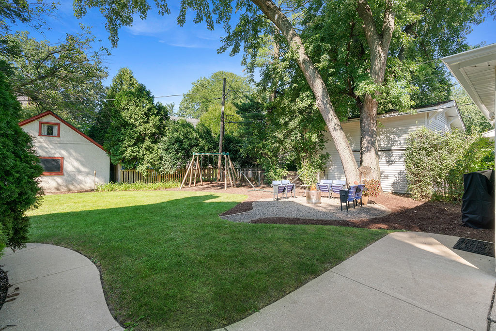 216 4th Street