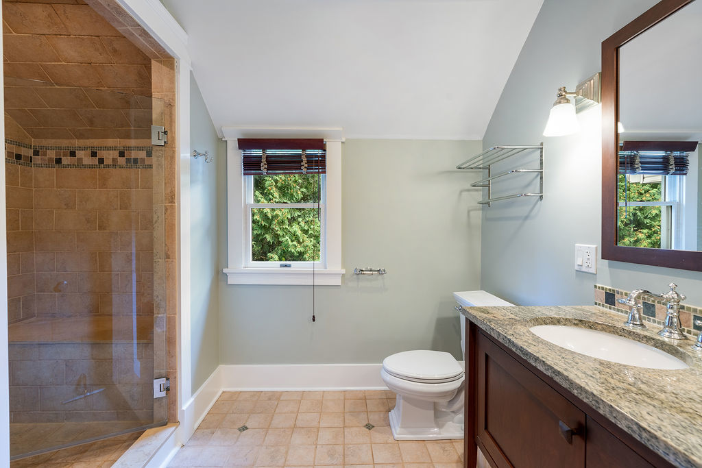 216 4th Street