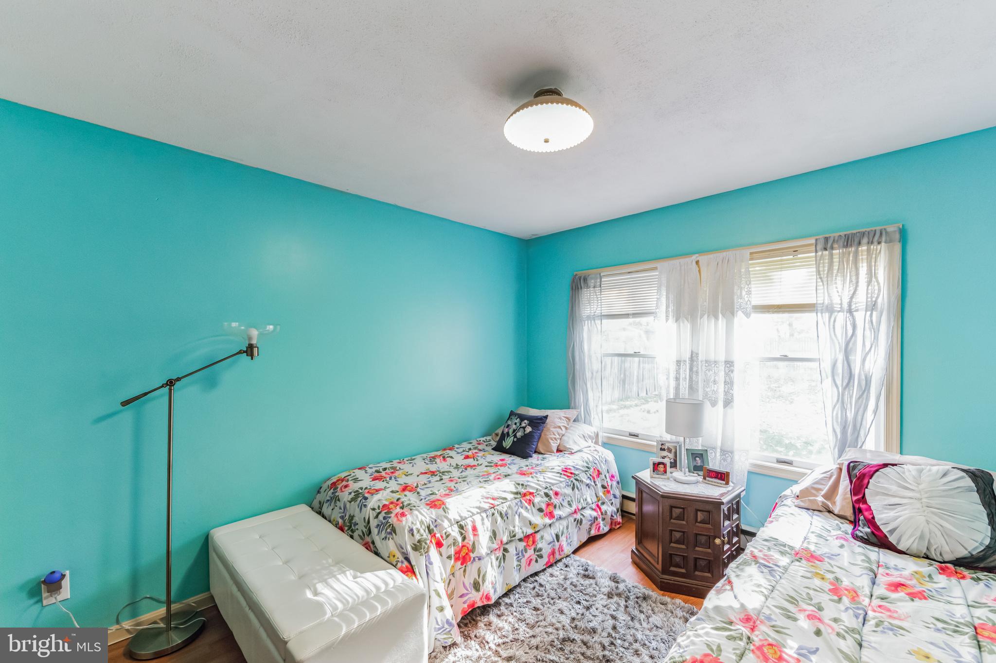 1408 Hopkins Ave