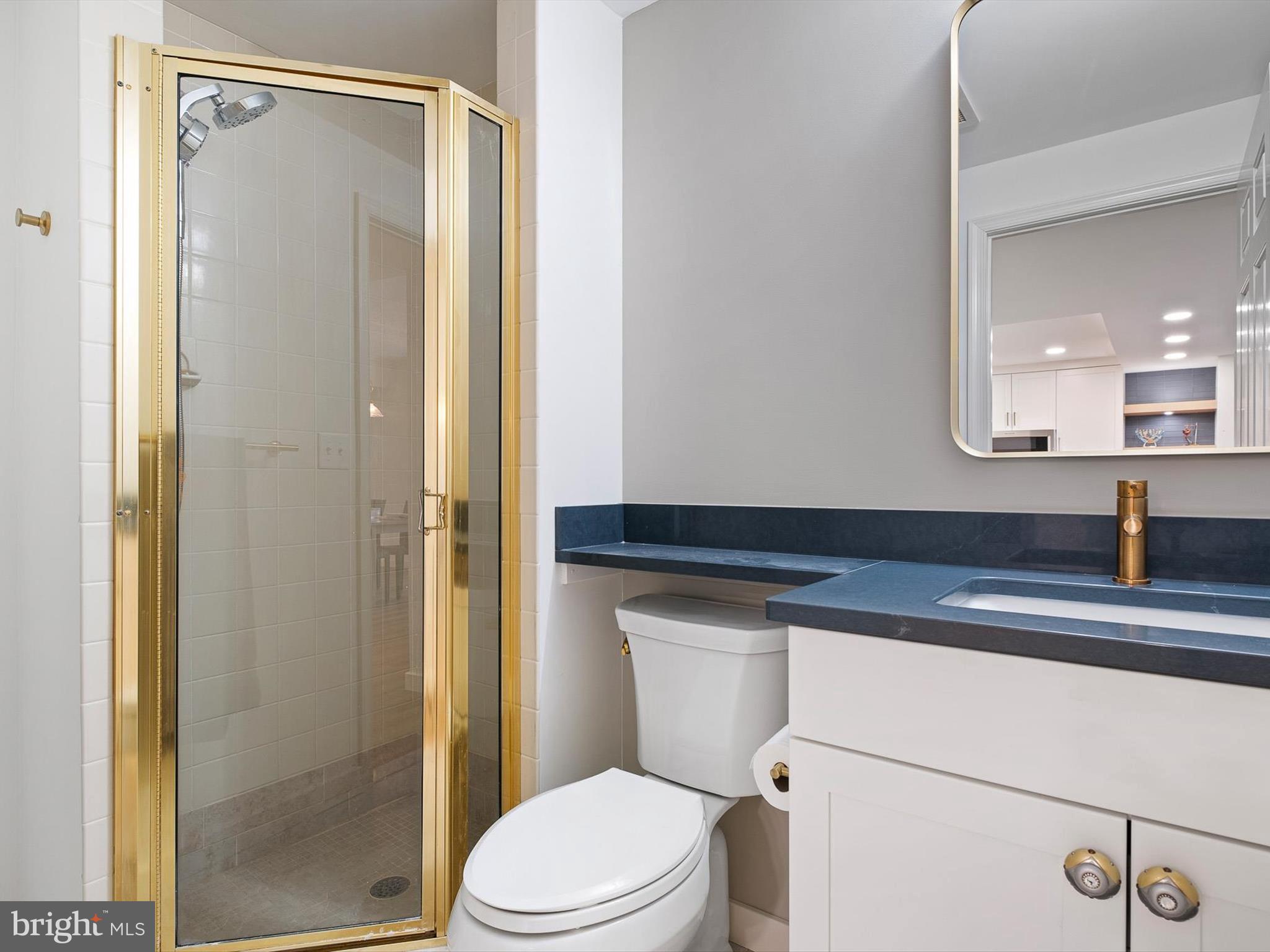 1100-Unit 1108 Lovering Ave #1108