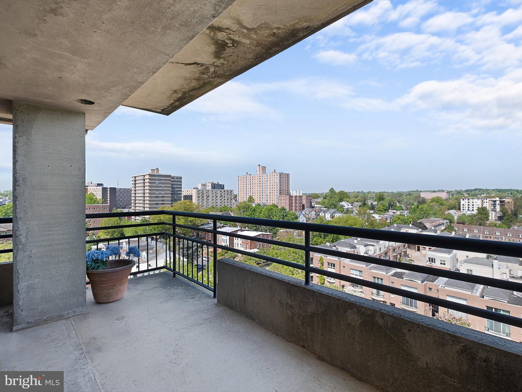 1100-Unit 1108 Lovering Ave #1108
