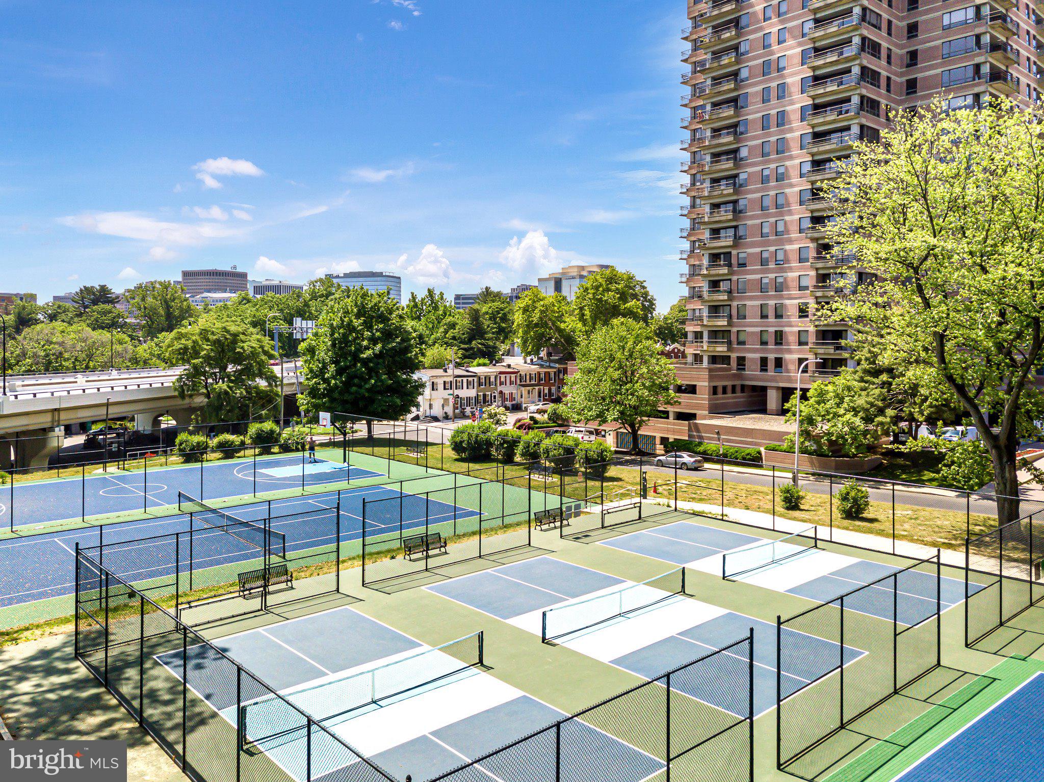 1100-Unit 1108 Lovering Ave #1108