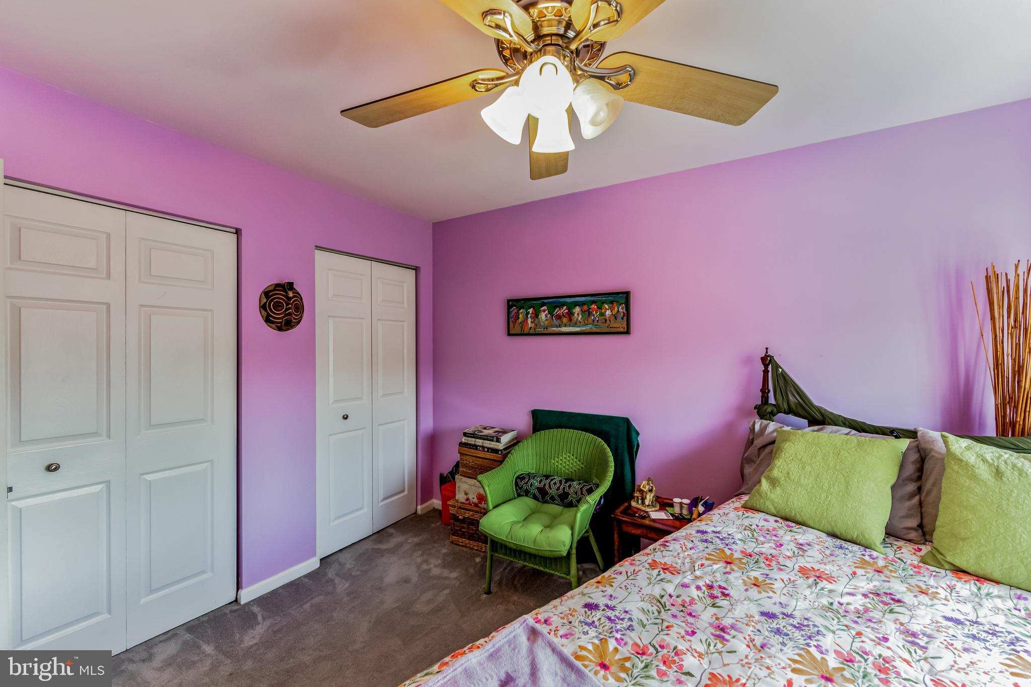 305 Lynley Ln