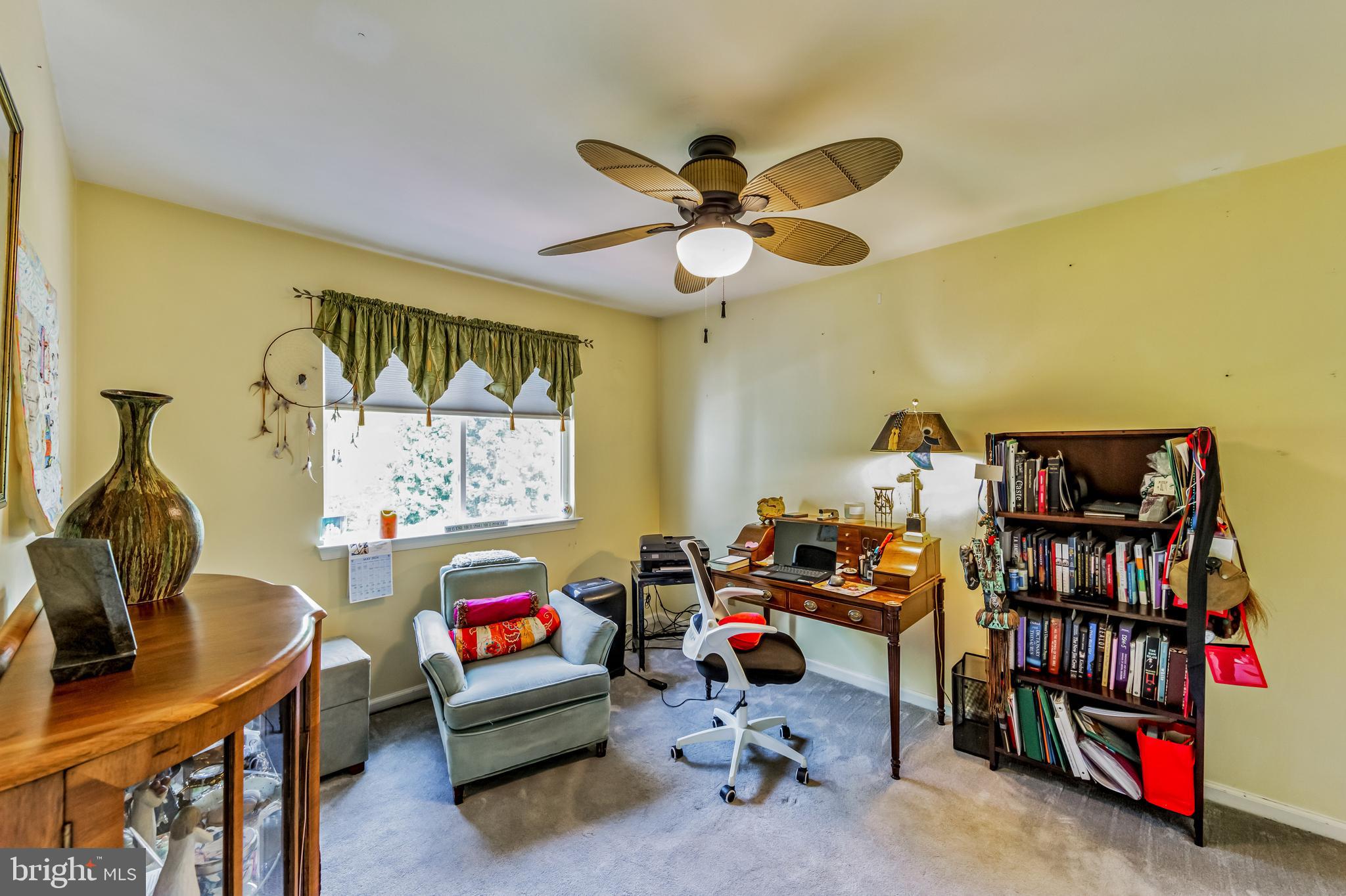 305 Lynley Ln